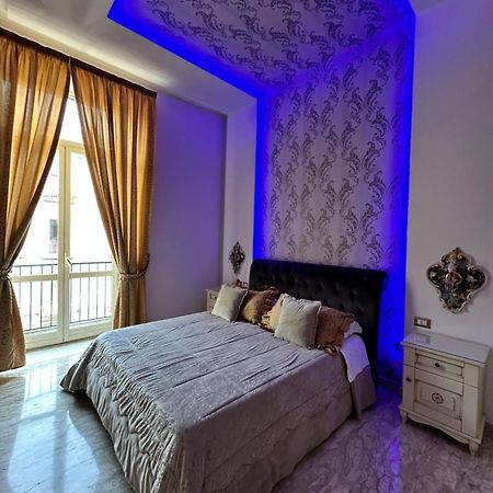 Gold94 Bed & Breakfast Наполи Екстериор снимка