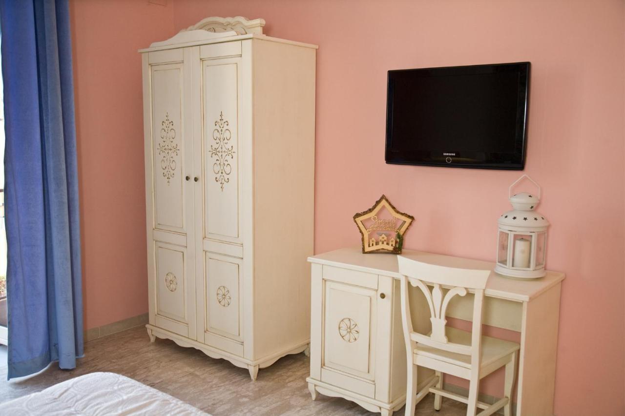 Gold94 Bed & Breakfast Наполи Екстериор снимка