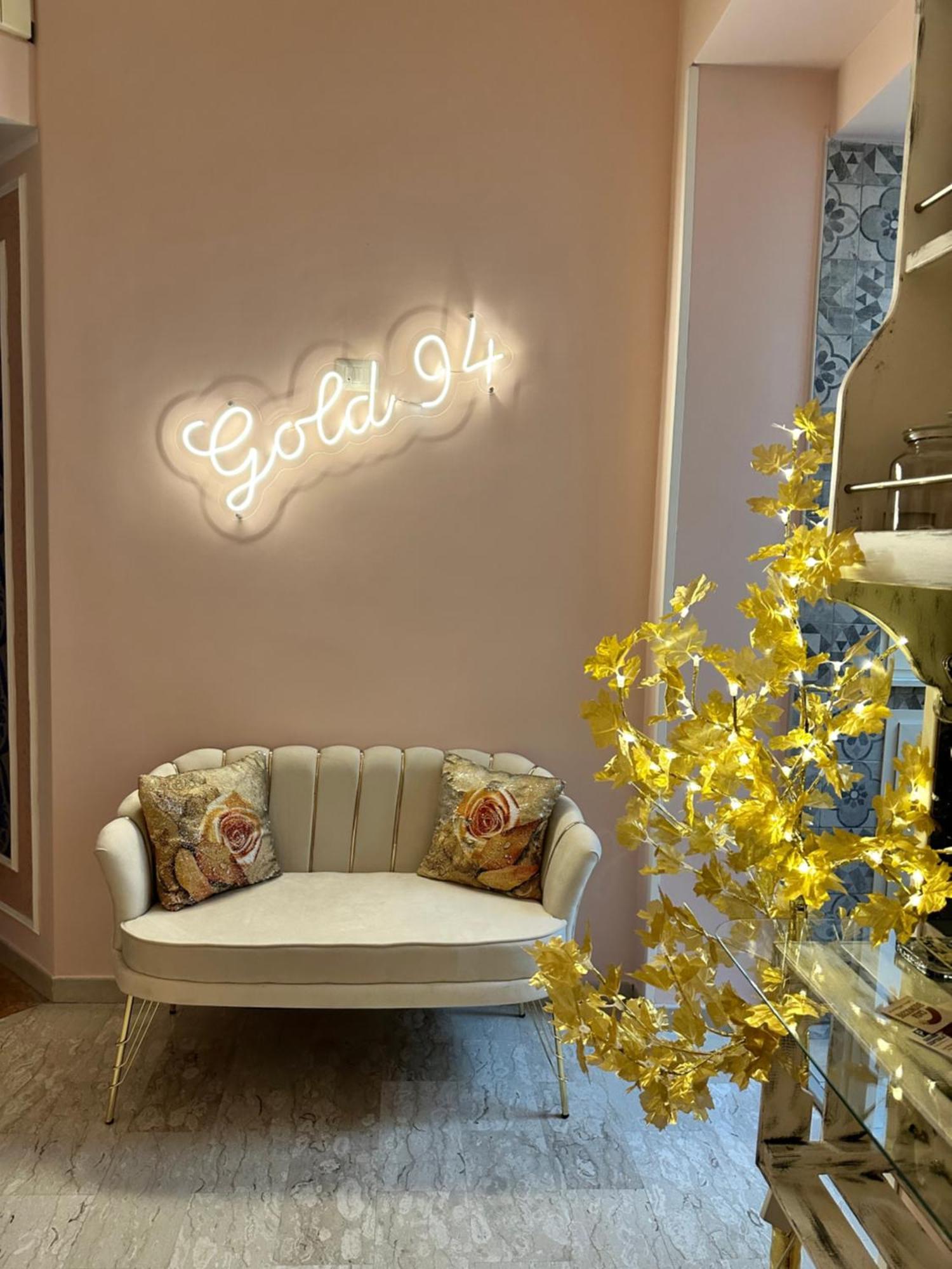 Gold94 Bed & Breakfast Наполи Екстериор снимка