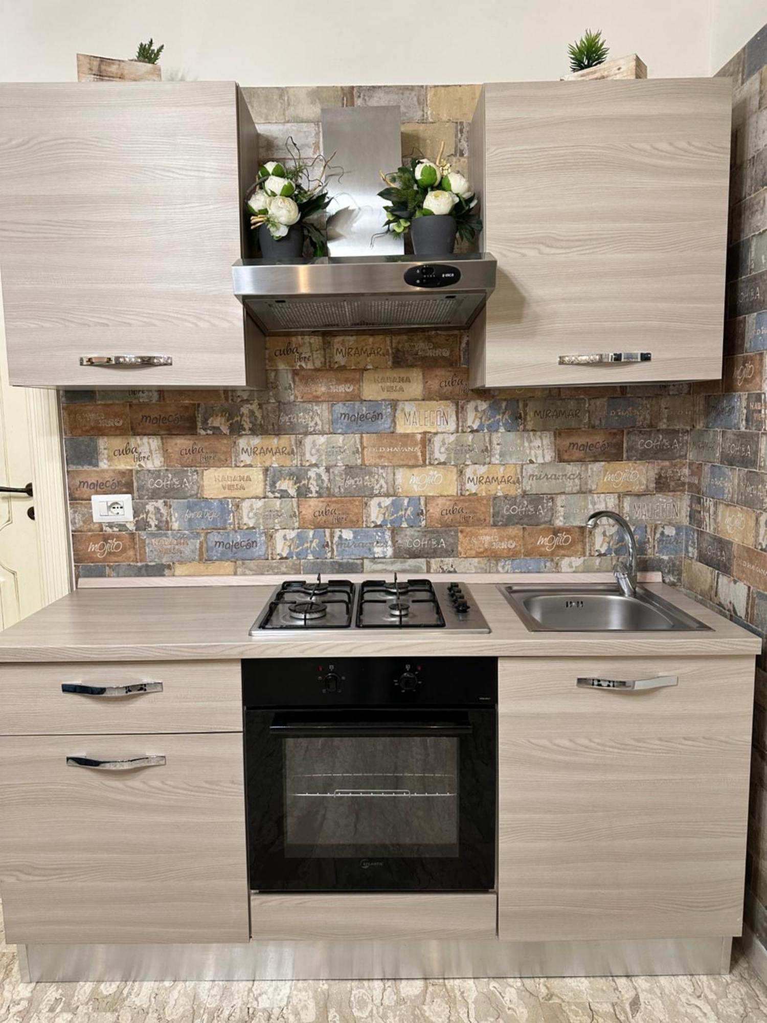 Gold94 Bed & Breakfast Наполи Екстериор снимка